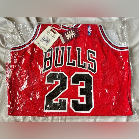 Authentic Michael Jordan M&N 1987-1988 season Jersey. - Picture 1 of 6